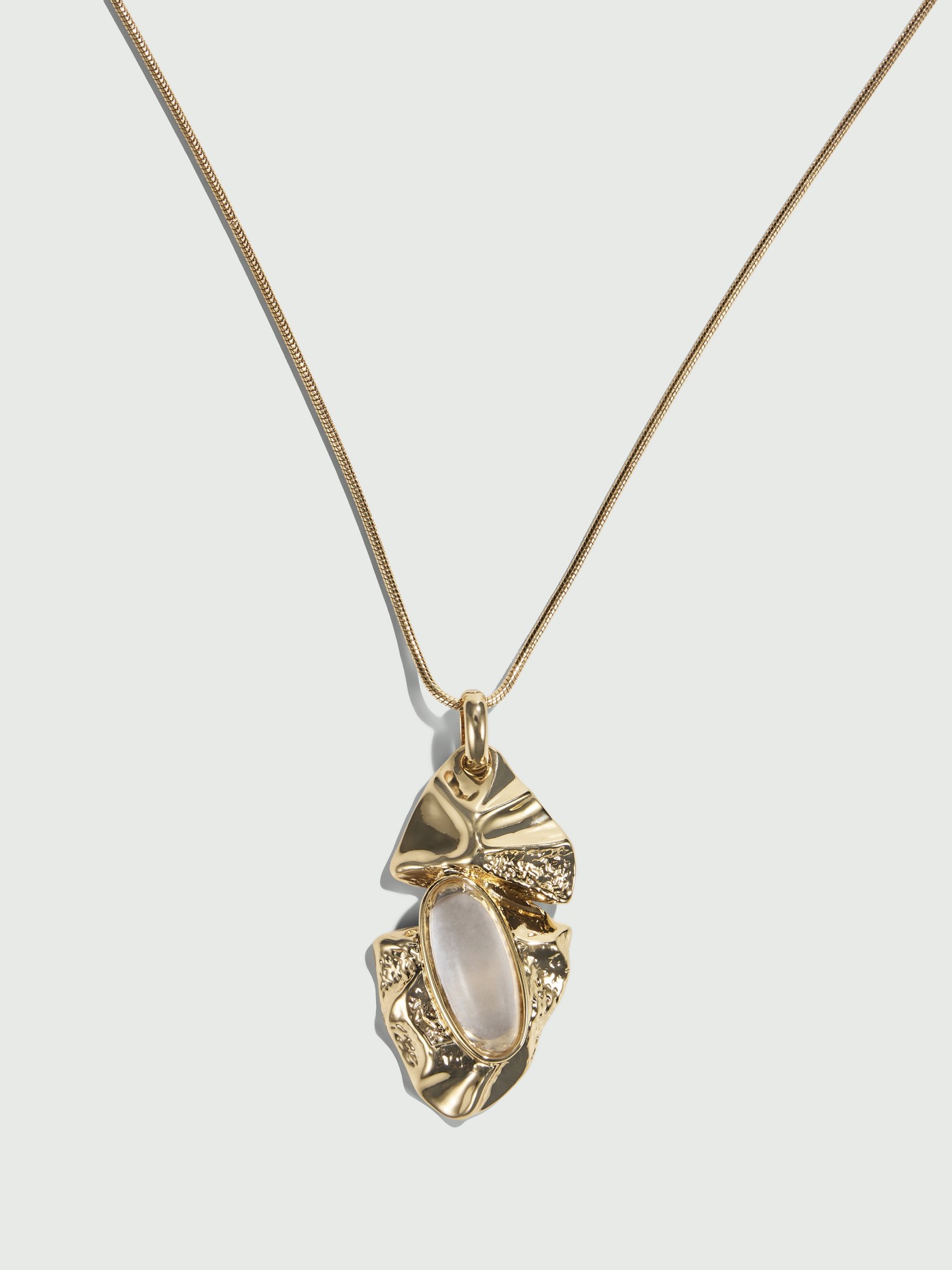 ASTON NECKLACE view 3